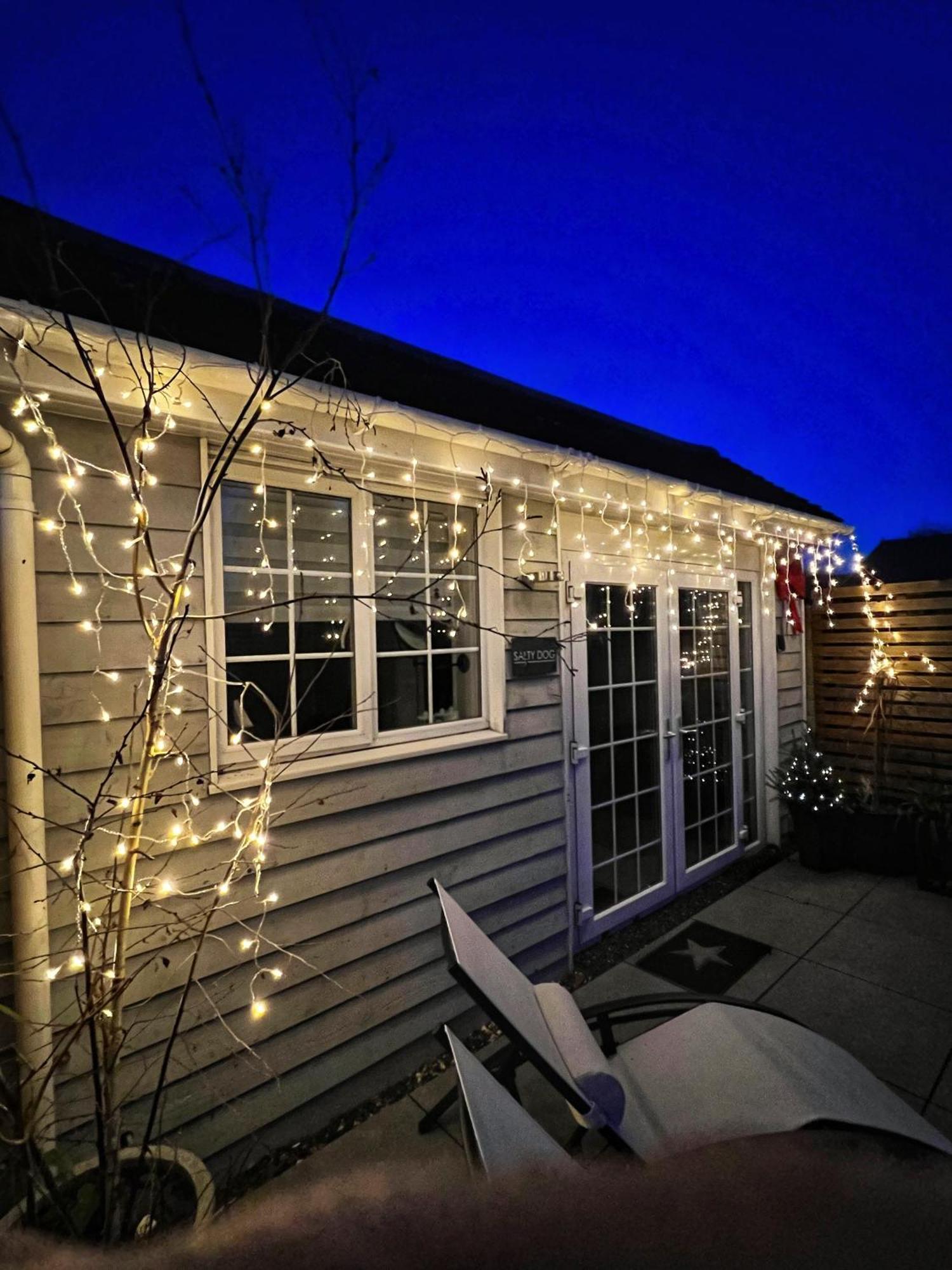Seaside Cabin Retreat In Hayling Island South Hayling Exterior photo